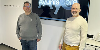 Foto von zwei Personen