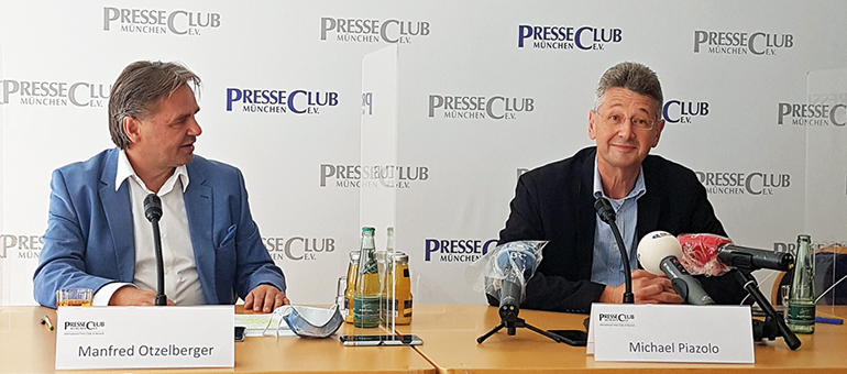 Kultusminister Michael Piazolo (r.) gemeinsam mit Manfred Otzelberger, Moderator und Presseclub-Vorstandsmitglied. Bild: CH