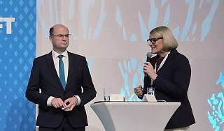 Bild von zwei Personen