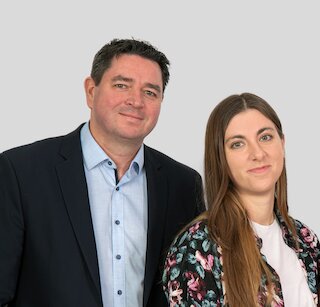 Foto von zwei Personen