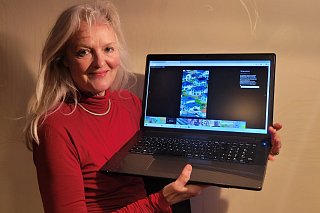 Foto von einer Frau mit Laptop
