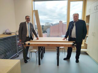 Foto von zwei Personen