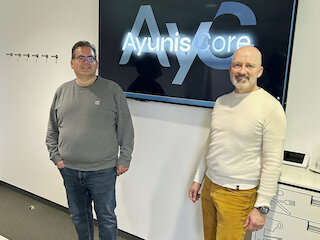 Foto von zwei Personen