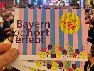 Bild von Eintrittskarten in einem Festzelt