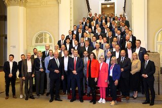 Kommunalpolitischer Austausch Kommunalpolitiker und Kommunalpolitikerinnen mit der CSU-Landtagsfraktion. Foto: CSU-Landtagsfraktion