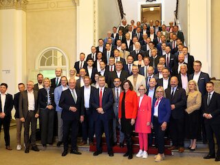 Kommunalpolitischer Austausch Kommunalpolitiker und Kommunalpolitikerinnen mit der CSU-Landtagsfraktion. Foto: CSU-Landtagsfraktion