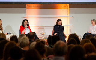 Foto einer Diskussionsrunde