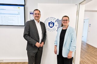 Foto von zwei Personen