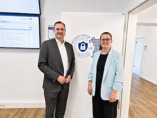Foto von zwei Personen