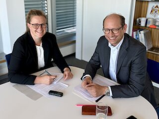 Foto von zwei Personen
