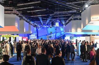 Blick auf die Plaza Stage der Smart Country Convention. Bild: Bitkom e.V.
