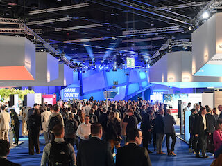 Blick auf die Plaza Stage der Smart Country Convention. Bild: Bitkom e.V.