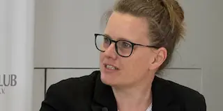 Porträt Constanze von Hassel, Chefredakteurin Bayerische GemeindeZeitung