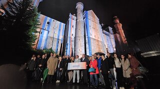 Gruppenbild vor dem Schloß Neuschwanstein.